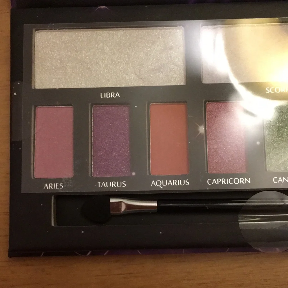 New Kleancolor Cosmos Creation 12 Eyeshadow Palette